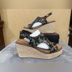 Corkys Carley Wedge Black Brocade Floral
